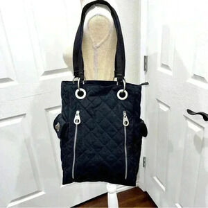 Baggallini quilted Florence tote organization galore! Pockets everywhere. Black